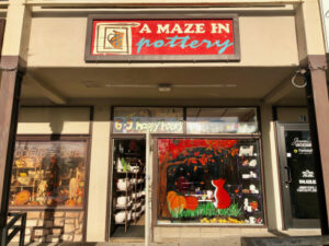 A Maze In Pottery Storefront in Briarcliff Manor, NY